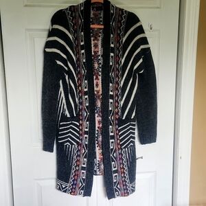 Model France Gorgeous Tribal Pattern Style Cardigan Size  M/L
